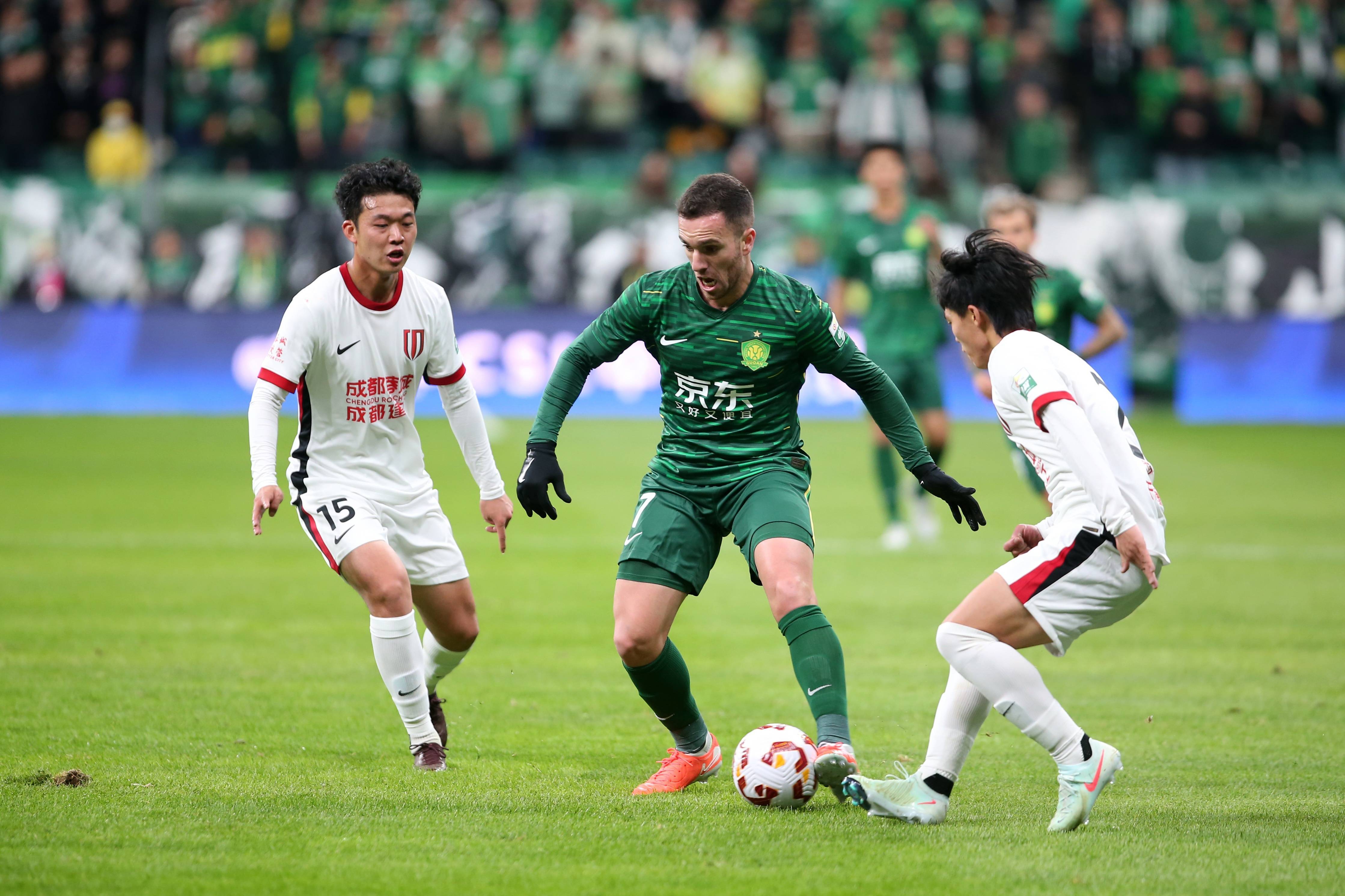 皇冠信用网会员账号_仅此一家！申花赛季首败负于蓉城皇冠信用网会员账号，中超目前不败球队仅剩北京国安