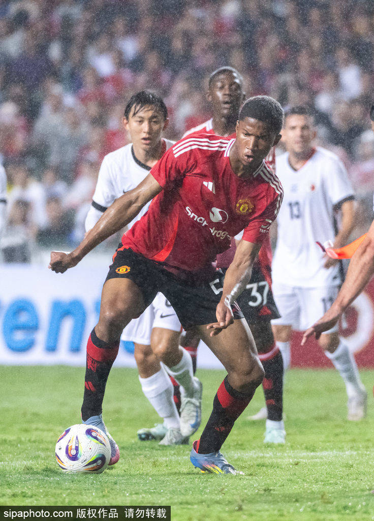 美洲金杯2025(在美国和加拿大)山丘黄蜂(女) v 班克斯顿熊(女)_曼联4200万转会奇迹！阿莫林收获意外之财美洲金杯2025(在美国和加拿大)山丘黄蜂(女) v 班克斯顿熊(女)，卡雷拉斯成红魔救星