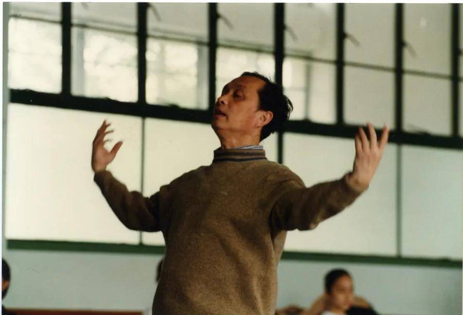 皇冠体育官网
_他于昨日在上海逝世!享年86岁皇冠体育官网
,人生充满传奇色彩,作品家喻户晓