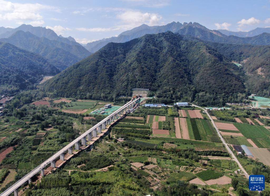 皇冠信用網正网_西康高铁全线完成桥梁架设