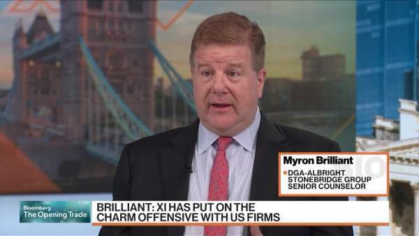 皇冠信用网出租足球_美经济学家：特朗普正与全球经济玩“俄罗斯轮盘赌”