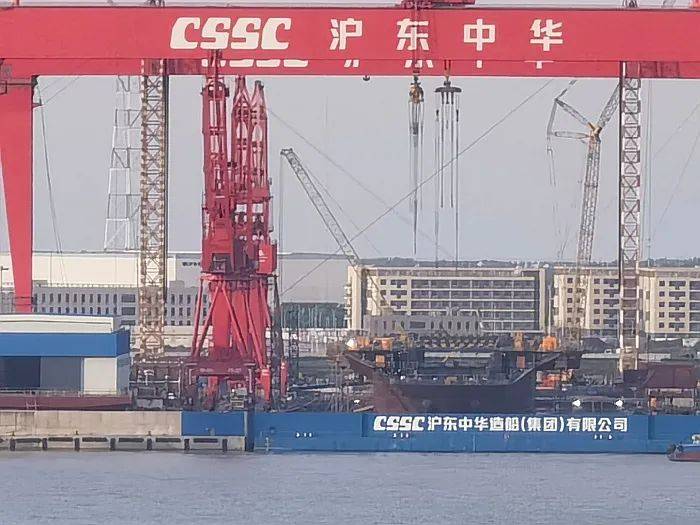 皇冠信用網登2代理_075四号舰“湖北”舰正式官宣皇冠信用網登2代理！有了076为何还在持续造075？