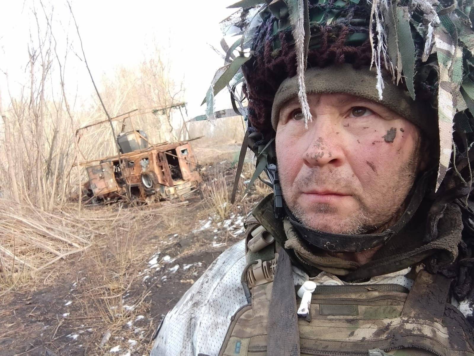 皇冠足球平台代理_一夜间战局突变皇冠足球平台代理，机器人冲锋，乌军9支精锐旅反击，俄军迎来噩耗